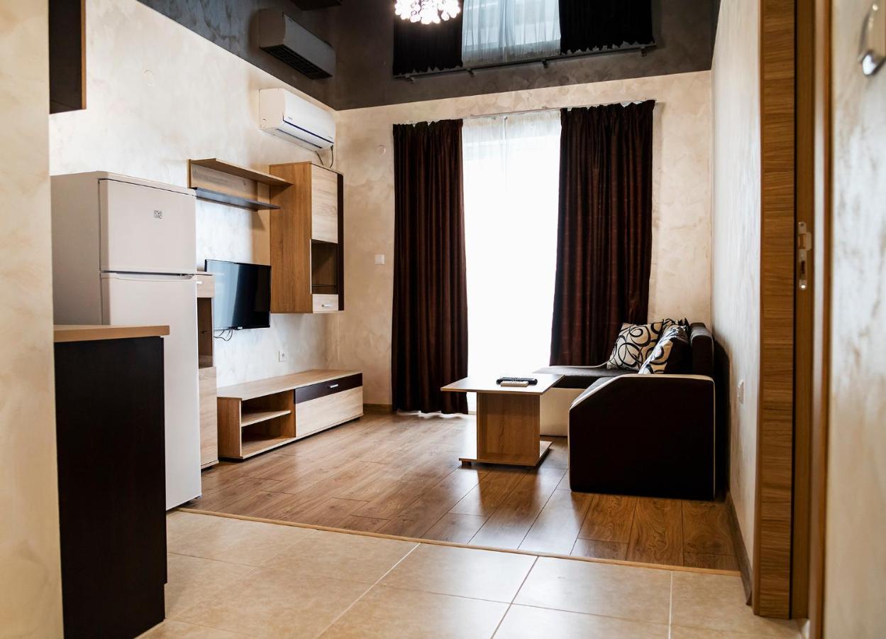 Family Hotel - City Hotel Yambol Dış mekan fotoğraf