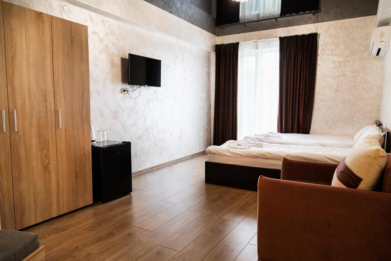 Family Hotel - City Hotel Yambol Dış mekan fotoğraf
