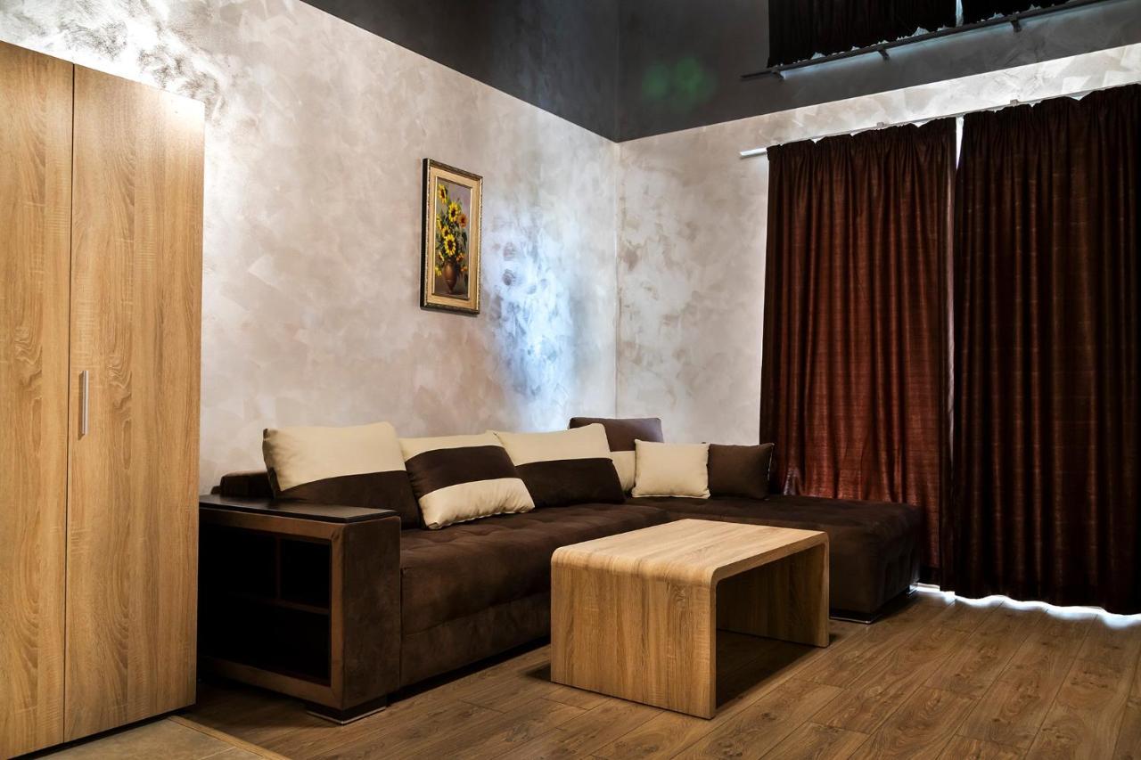 Family Hotel - City Hotel Yambol Dış mekan fotoğraf
