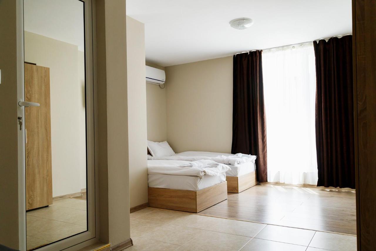 Family Hotel - City Hotel Yambol Dış mekan fotoğraf